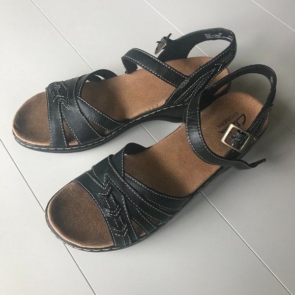 clarks roxanna black